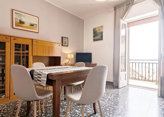 Lägenhet Merytes - Casa Vista Mare Crotone